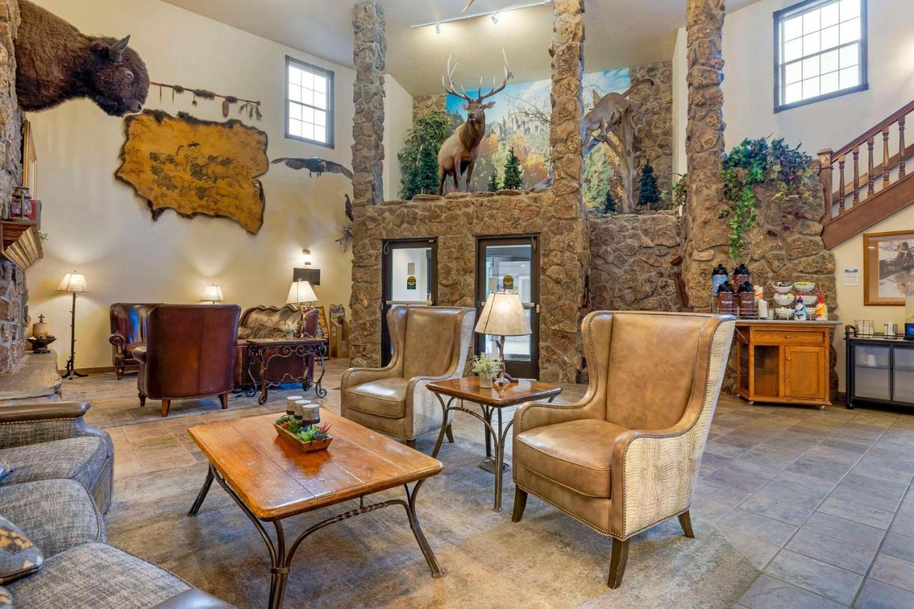 Comfort Inn & Suites Mt Rushmore Keystone Buitenkant foto