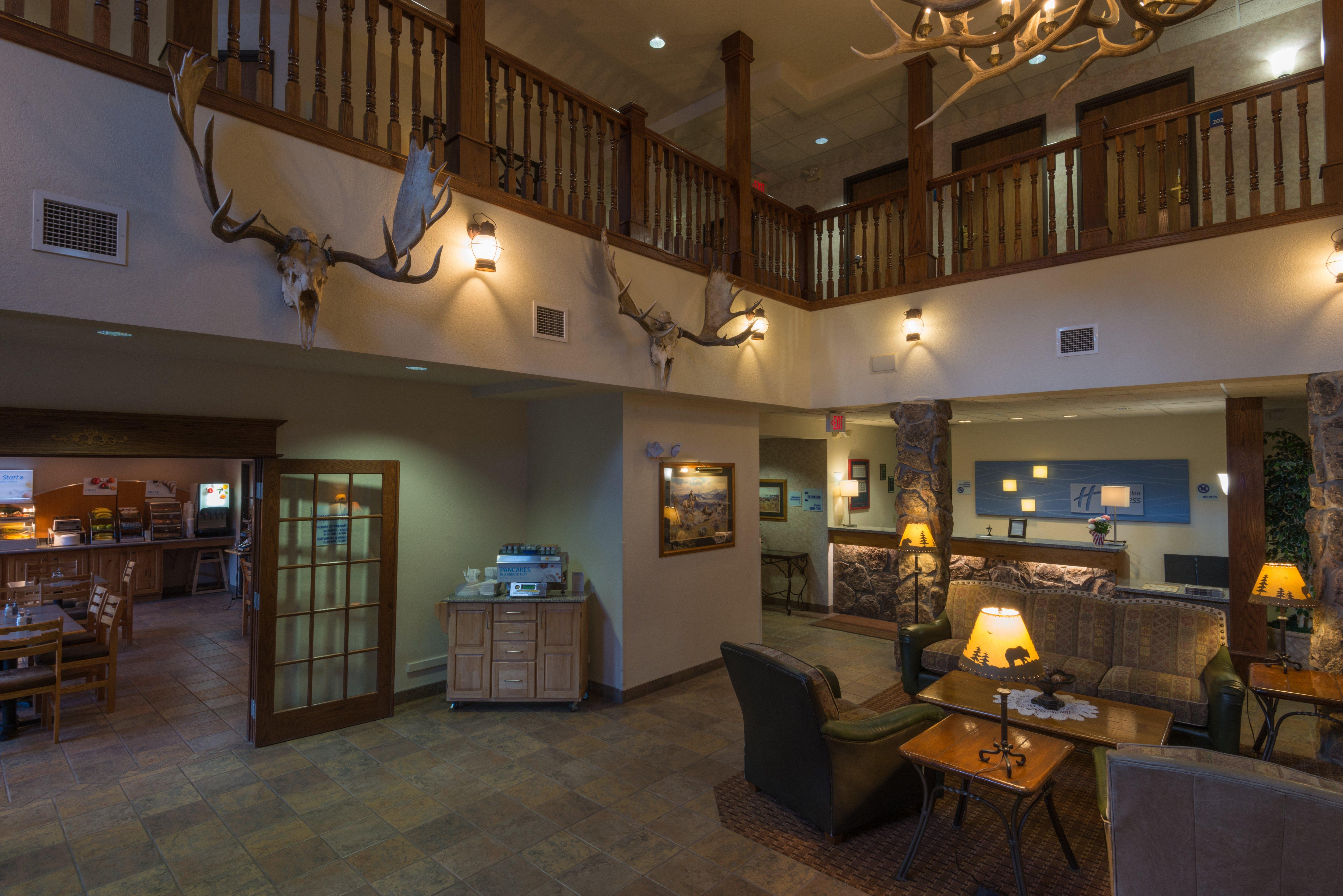 Comfort Inn & Suites Mt Rushmore Keystone Buitenkant foto