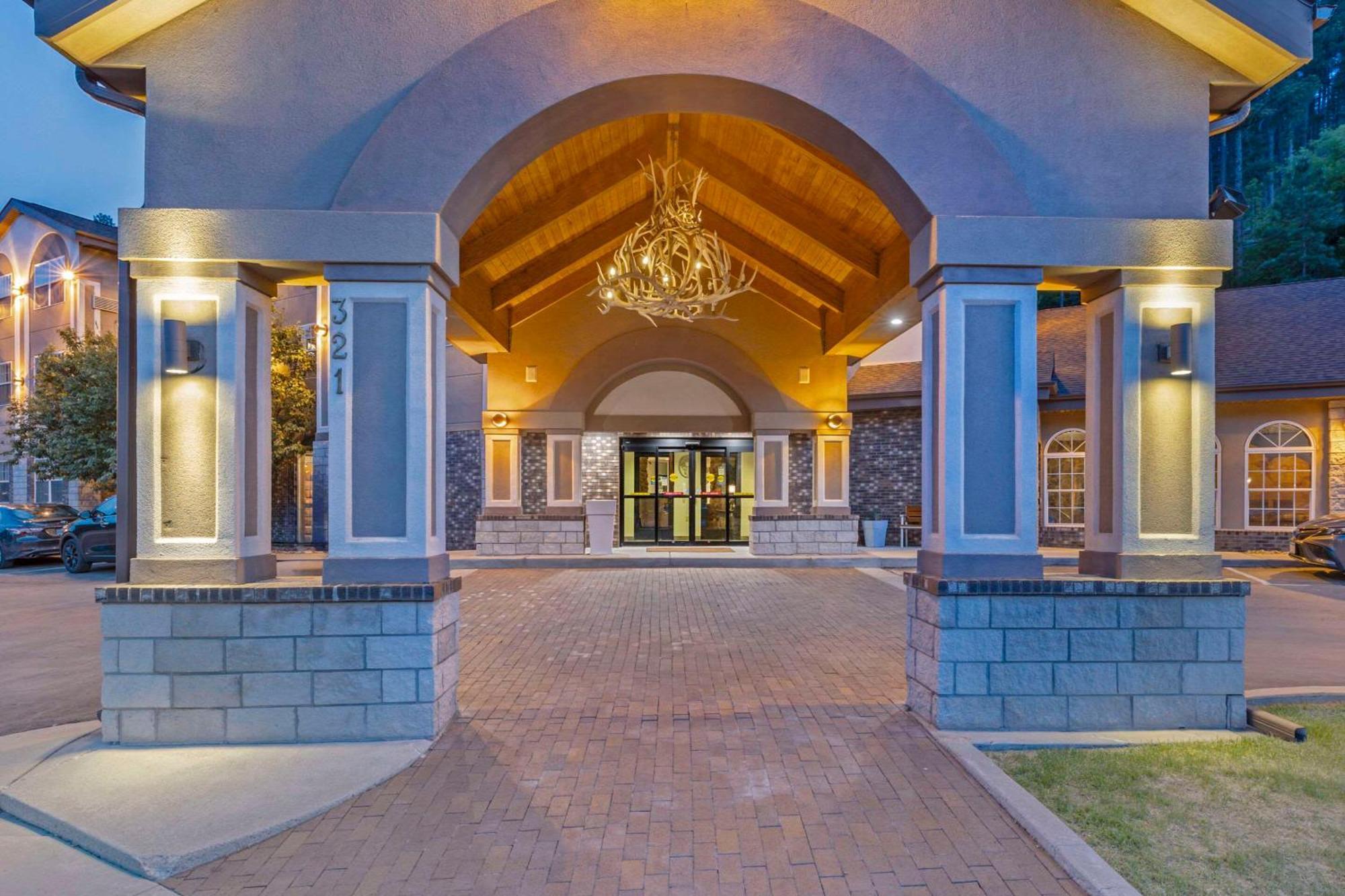 Comfort Inn & Suites Mt Rushmore Keystone Buitenkant foto