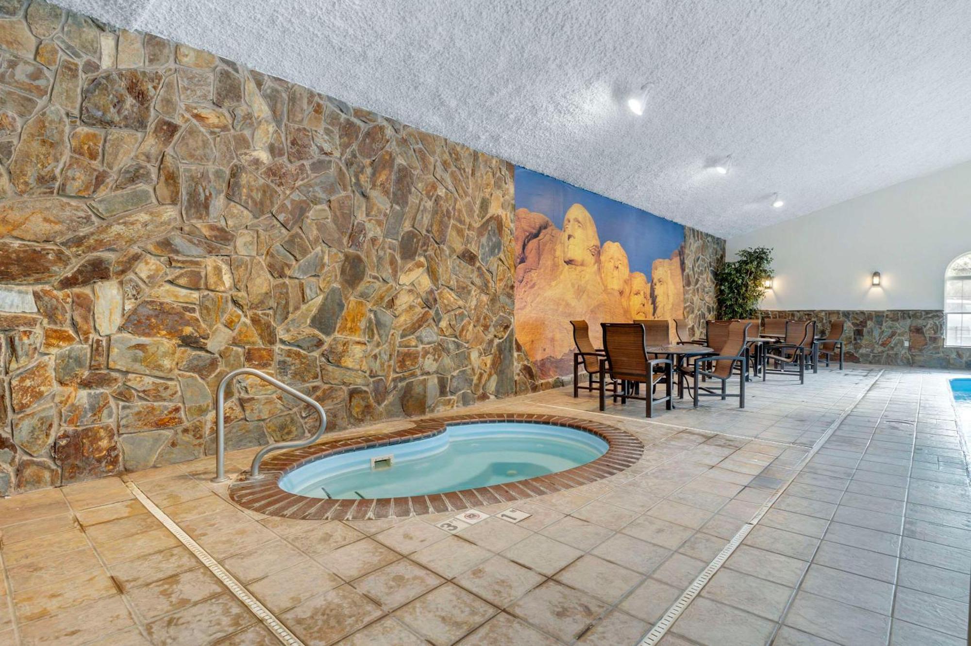 Comfort Inn & Suites Mt Rushmore Keystone Buitenkant foto